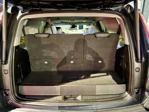 Used 2020 Cadillac Escalade Luxury image 20