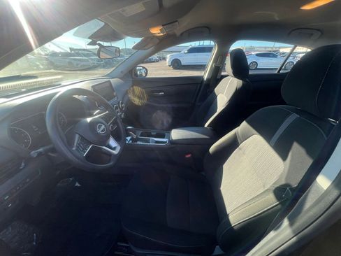 Used 2025 Nissan Sentra SV image 27