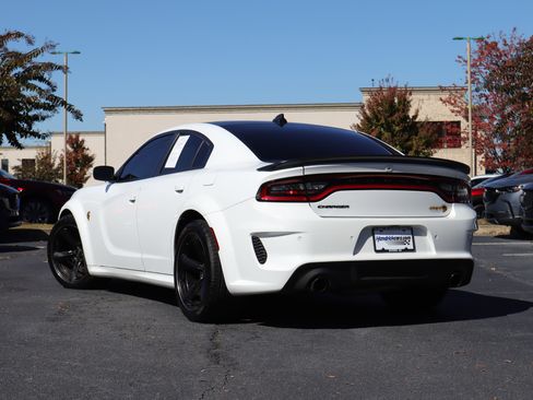 Used 2022 Dodge Charger SRT Hellcat w/ Harman/Kardon Audio Group image 3