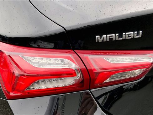 Used 2022 Chevrolet Malibu LT FWD image 28