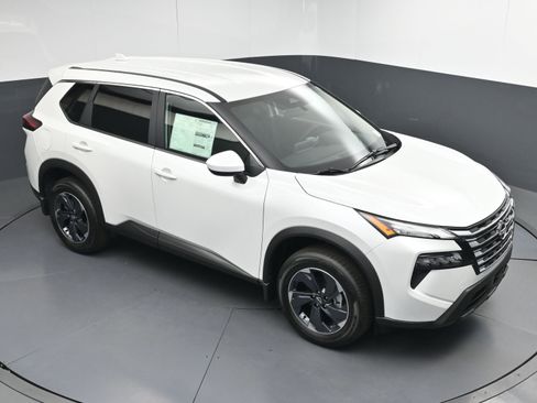 New 2026 Nissan Rogue SV image 32