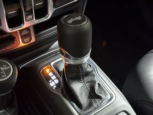 New 2026 Jeep Wrangler Unlimited Rubicon AWD/4WD image 16