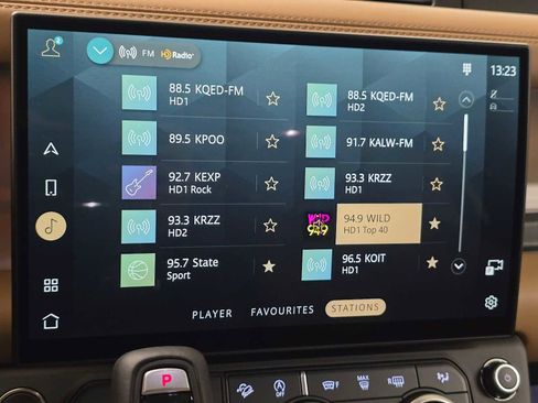 New 2026 Land Rover Defender 110 X-Dynamic SE image 28