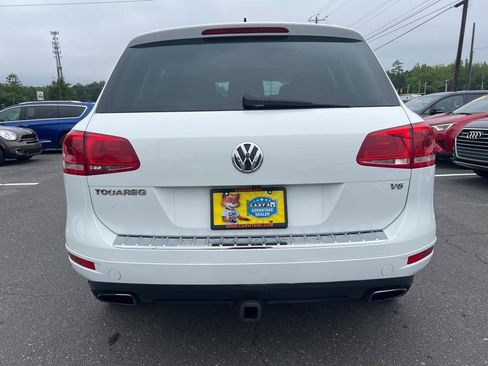 Used 2014 Volkswagen Touareg VR6 AWD/4WD image 5