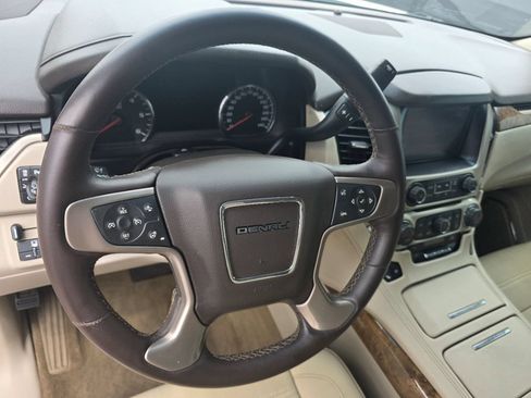 Used 2015 GMC Yukon XL Denali w/ Touring Package RWD image 26