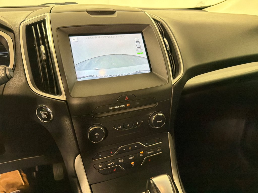 Used 2016 Ford Edge SEL w/ Equipment Group 201A AWD/4WD image 16