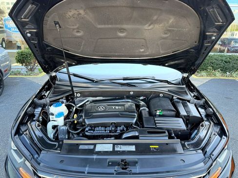 Used 2016 Volkswagen Passat 1.8T SE FWD image 39