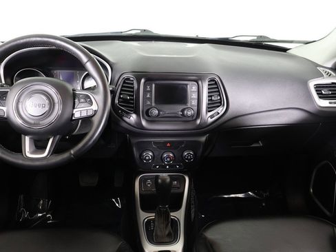 Used 2018 Jeep Compass Latitude w/ Cold Weather Group image 31