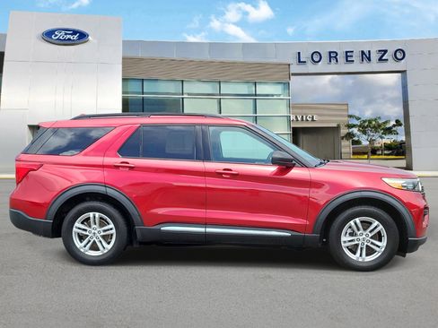Used 2020 Ford Explorer XLT RWD image 4