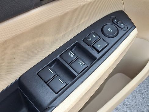 Used 2012 Honda Accord LX image 14