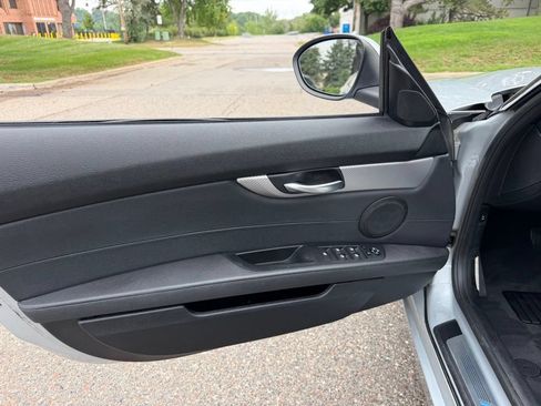 Used 2014 BMW Z4 sDrive35i RWD image 16