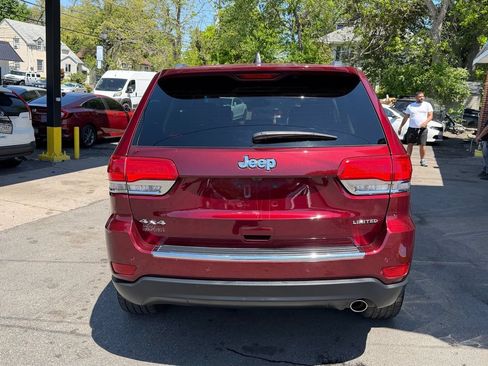 Used 2018 Jeep Grand Cherokee Limited AWD/4WD image 4