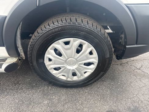 Used 2024 Ford Transit 250 Low Roof w/ Exterior Upgrade Package image 21