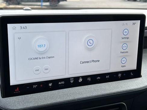 New 2025 Ford Maverick XLT w/ XLT Luxury Package image 28