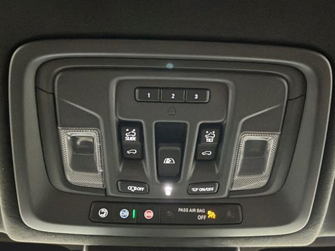 Used 2025 GMC Sierra 1500 Denali Ultimate AWD/4WD image 35