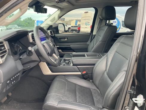 Used 2023 Toyota Tundra Limited AWD/4WD image 6