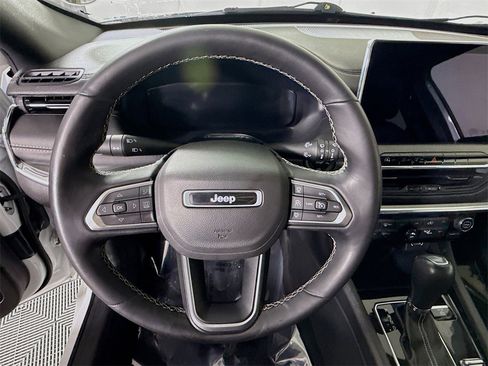 Used 2022 Jeep Compass High Altitude image 23