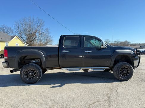 Used 2013 GMC Sierra 2500 SLE w/ SLE Preferred Package image 19