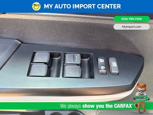 Used 2020 Toyota Tundra SR5 w/ SR5 Convenience Package AWD/4WD image 11