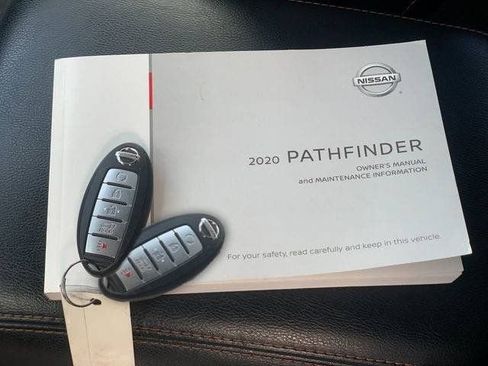 Used 2020 Nissan Pathfinder SL image 9