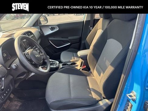 Certified 2024 Kia Soul S image 11