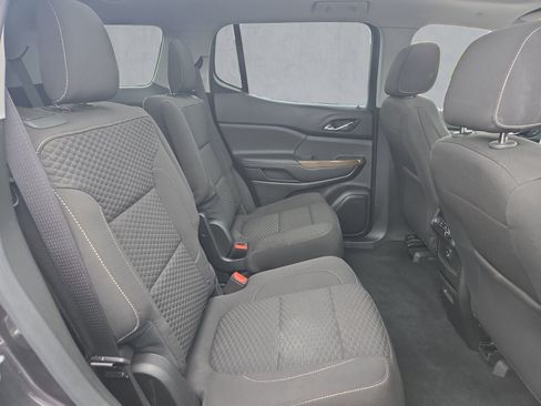 Used 2017 GMC Acadia SLE FWD image 24