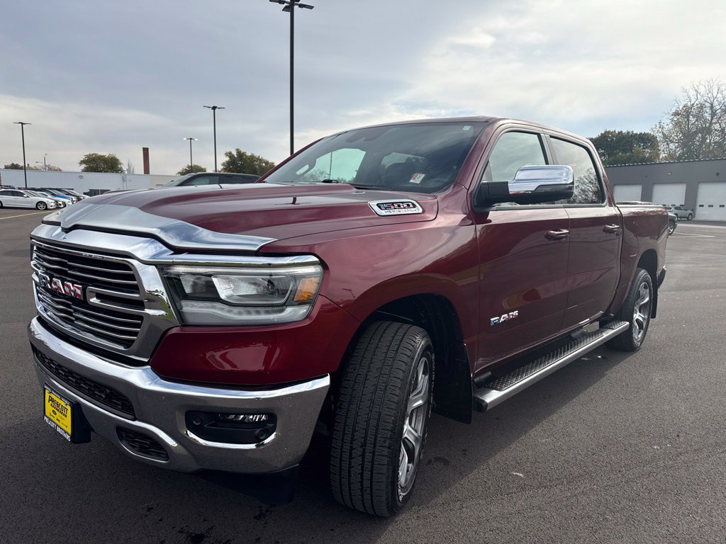 Used 2024 RAM 1500 Laramie AWD/4WD image 5