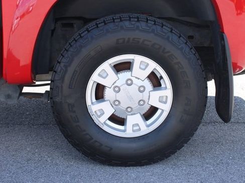 Used 2006 Isuzu i-350 LS image 32