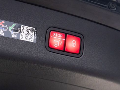 New 2026 Mercedes-Benz GLC 43 AMG 4MATIC image 39