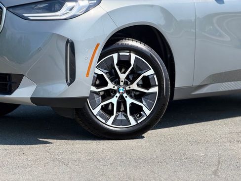 Certified 2026 BMW X3 xDrive30 w/ Convenience Package AWD/4WD image 2