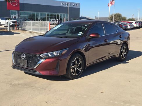 Used 2024 Nissan Sentra SV image 7