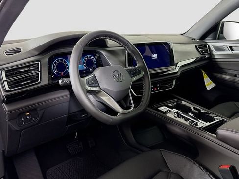 New 2026 Volkswagen Atlas Cross Sport SE AWD/4WD image 9