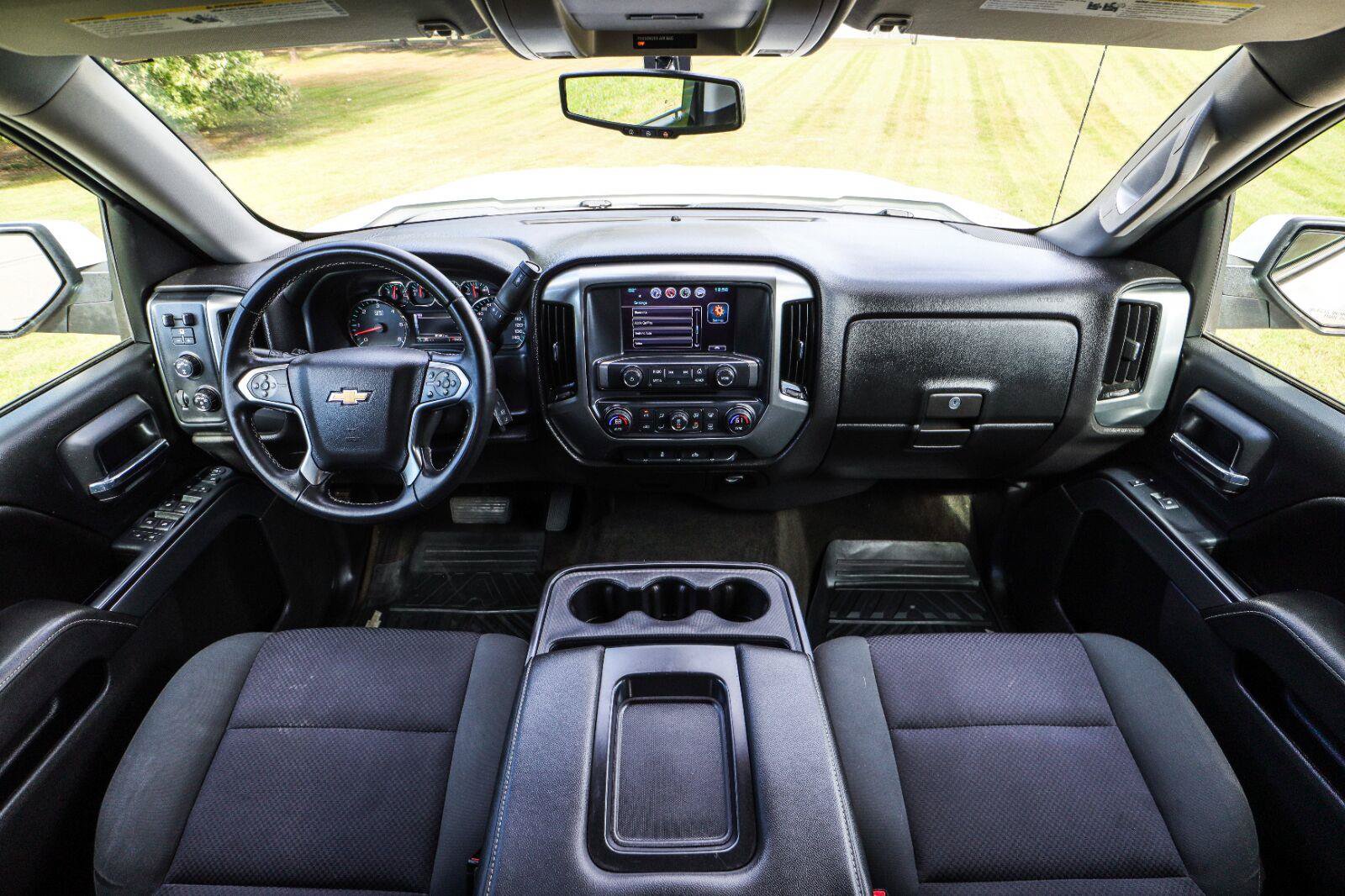 Used 2017 Chevrolet Silverado 1500 LT w/ All Star Edition AWD/4WD image 2
