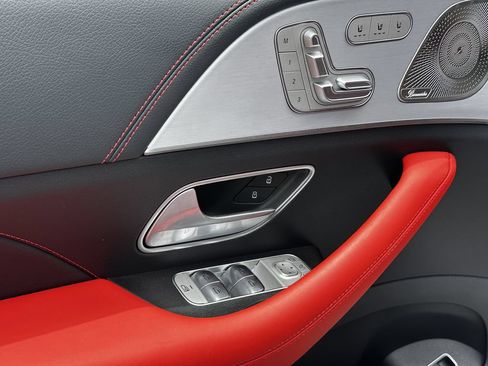 Certified 2025 Mercedes-Benz GLE 53 AMG 4MATIC image 12