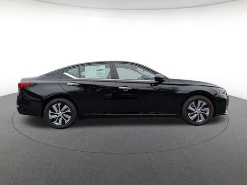 New 2025 Nissan Altima 2.5 S FWD image 5