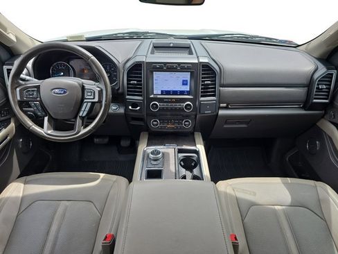 Used 2021 Ford Expedition Max Limited image 9