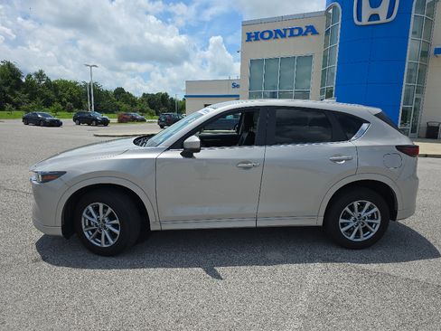 Used 2025 MAZDA CX-5 AWD 2.5 S w/ Select Package image 11