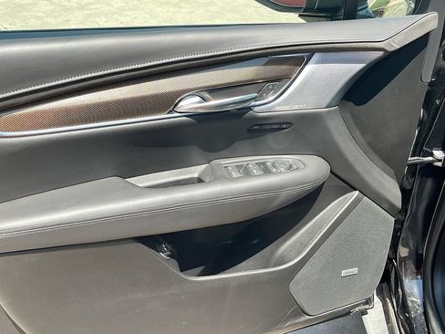 Used 2022 Cadillac XT5 Sportv w/ Platinum Package AWD/4WD image 18