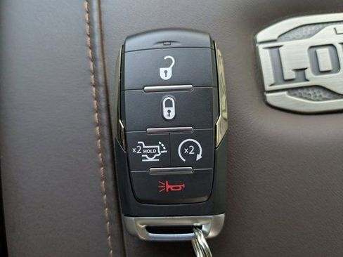 New 2026 RAM 2500 Limited image 30