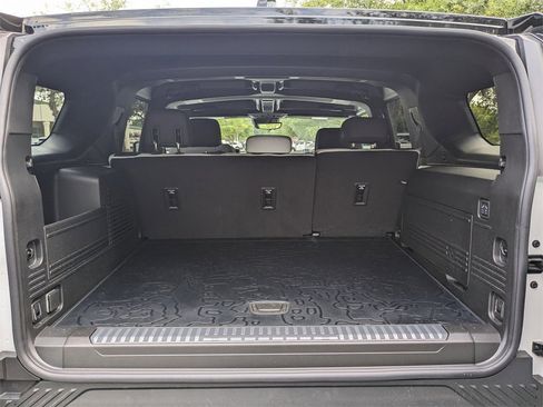 New 2025 GMC Hummer EV 2X image 13