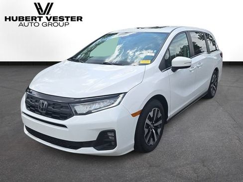 Used 2025 Honda Odyssey EX-L image 2