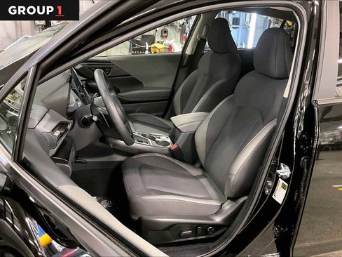 Used 2025 Subaru Crosstrek 2.0i Premium AWD/4WD image 8
