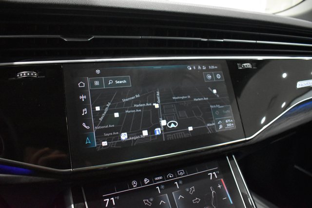 Used 2023 Audi Q8 Premium Plus AWD/4WD image 18
