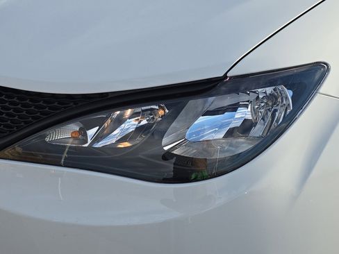 New 2026 Chrysler Voyager LX image 10