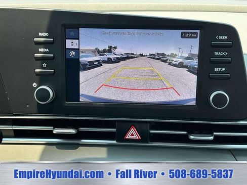 Certified 2024 Hyundai Elantra SE FWD image 21