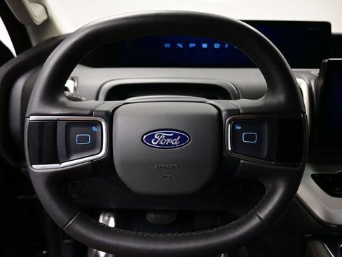 Used 2025 Ford Expedition Max Active RWD image 17