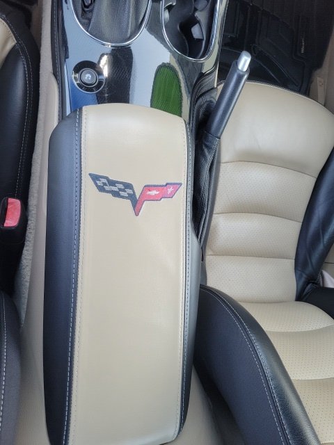 Used 2009 Chevrolet Corvette Coupe w/ Preferred Equipment Group RWD image 18