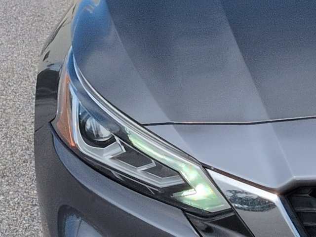 Used 2021 Nissan Altima 2.5 SV FWD image 11