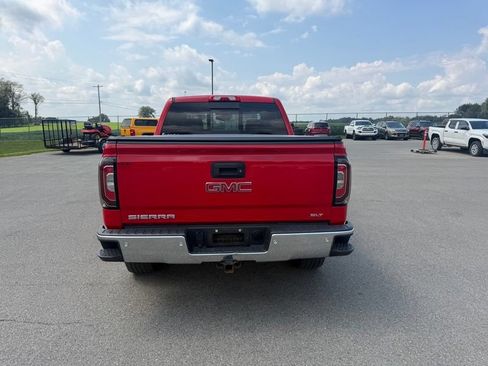 Used 2018 GMC Sierra 1500 SLT AWD/4WD image 17