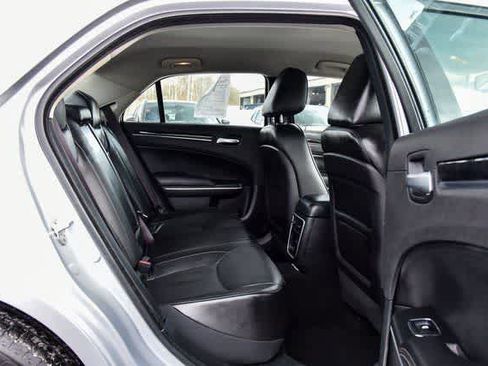 Certified 2023 Chrysler 300 Touring L w/ Comfort Group image 11